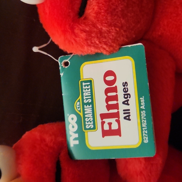 Sesame Street Elmo stuffed animal - Picture 2 of 3